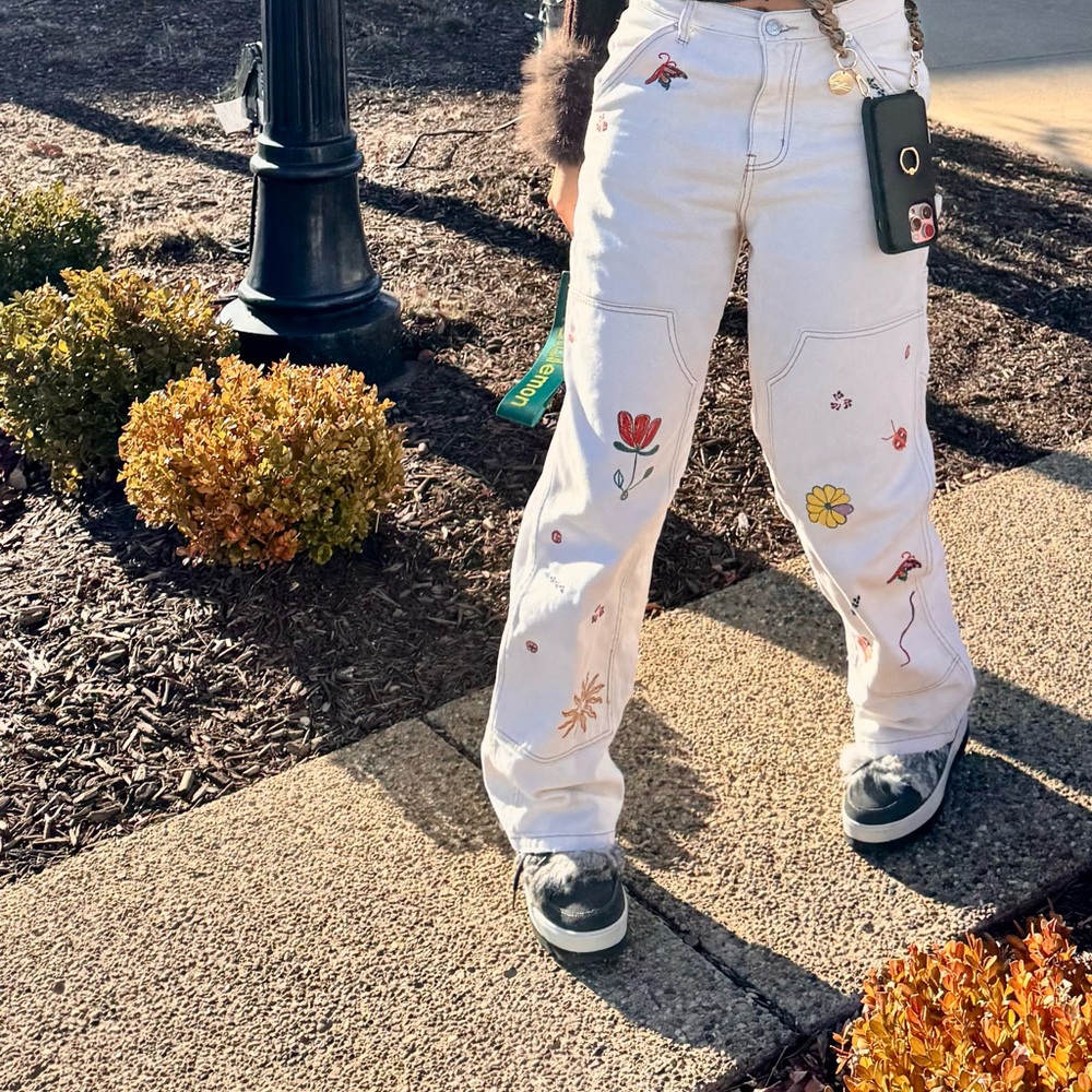 BDG White Floral Embroidered Jeans